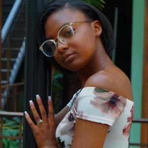 Meet your Posher, Jazmina